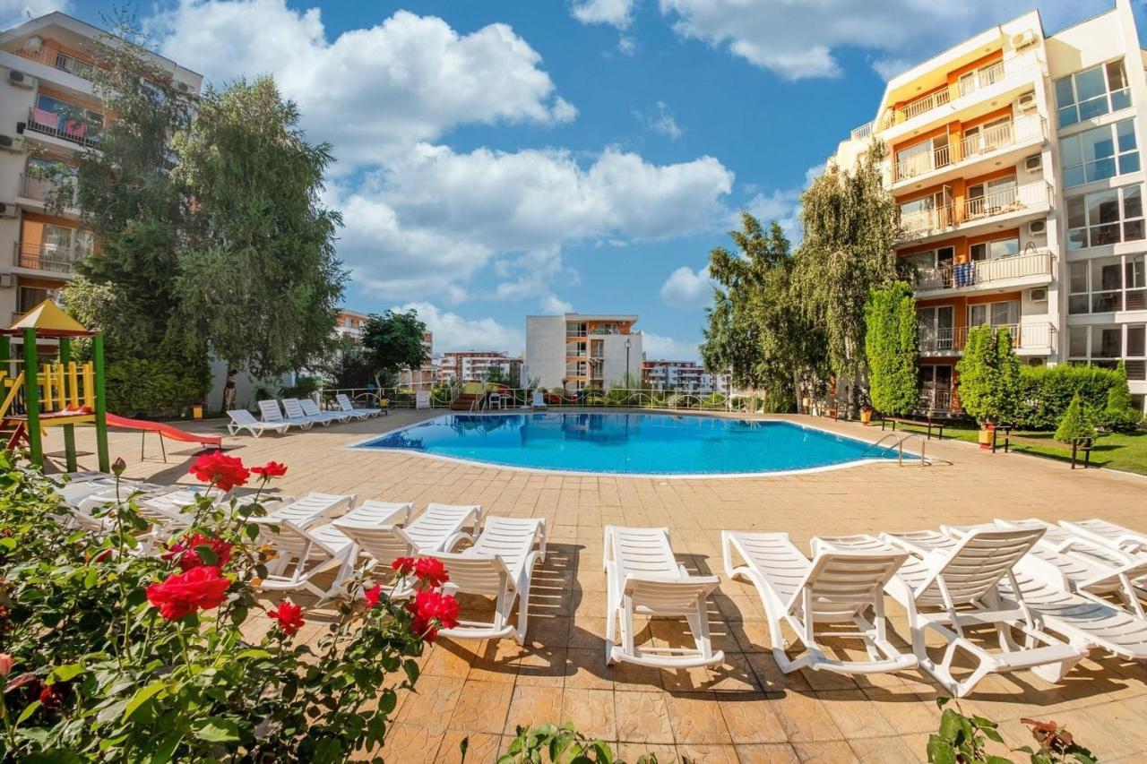 Sea View Panoramic Apartments, Fort Noks Crown Club Sveti Vlas Exteriör bild