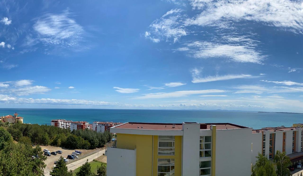 Sea View Panoramic Apartments, Fort Noks Crown Club Sveti Vlas Exteriör bild