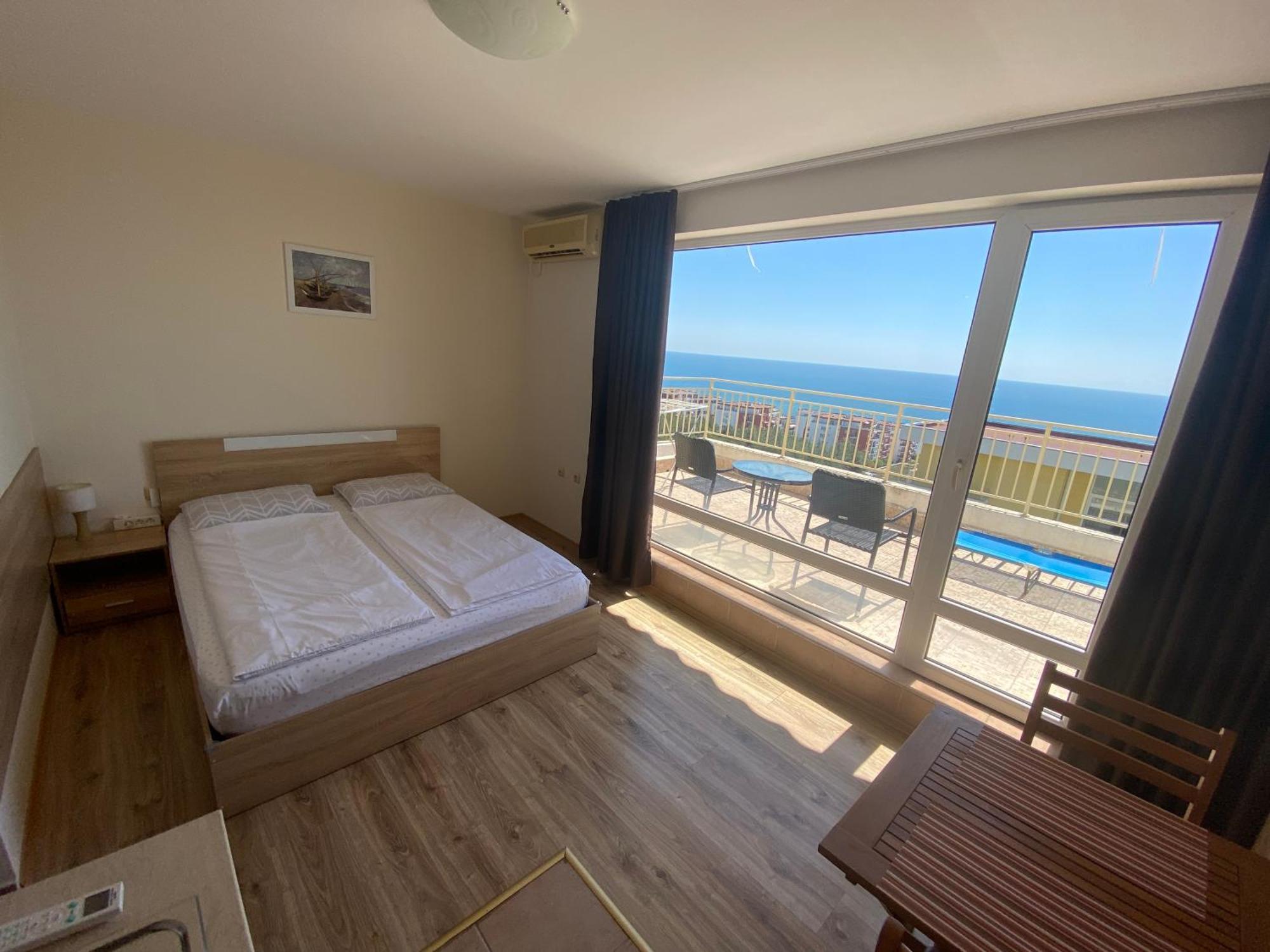 Sea View Panoramic Apartments, Fort Noks Crown Club Sveti Vlas Exteriör bild