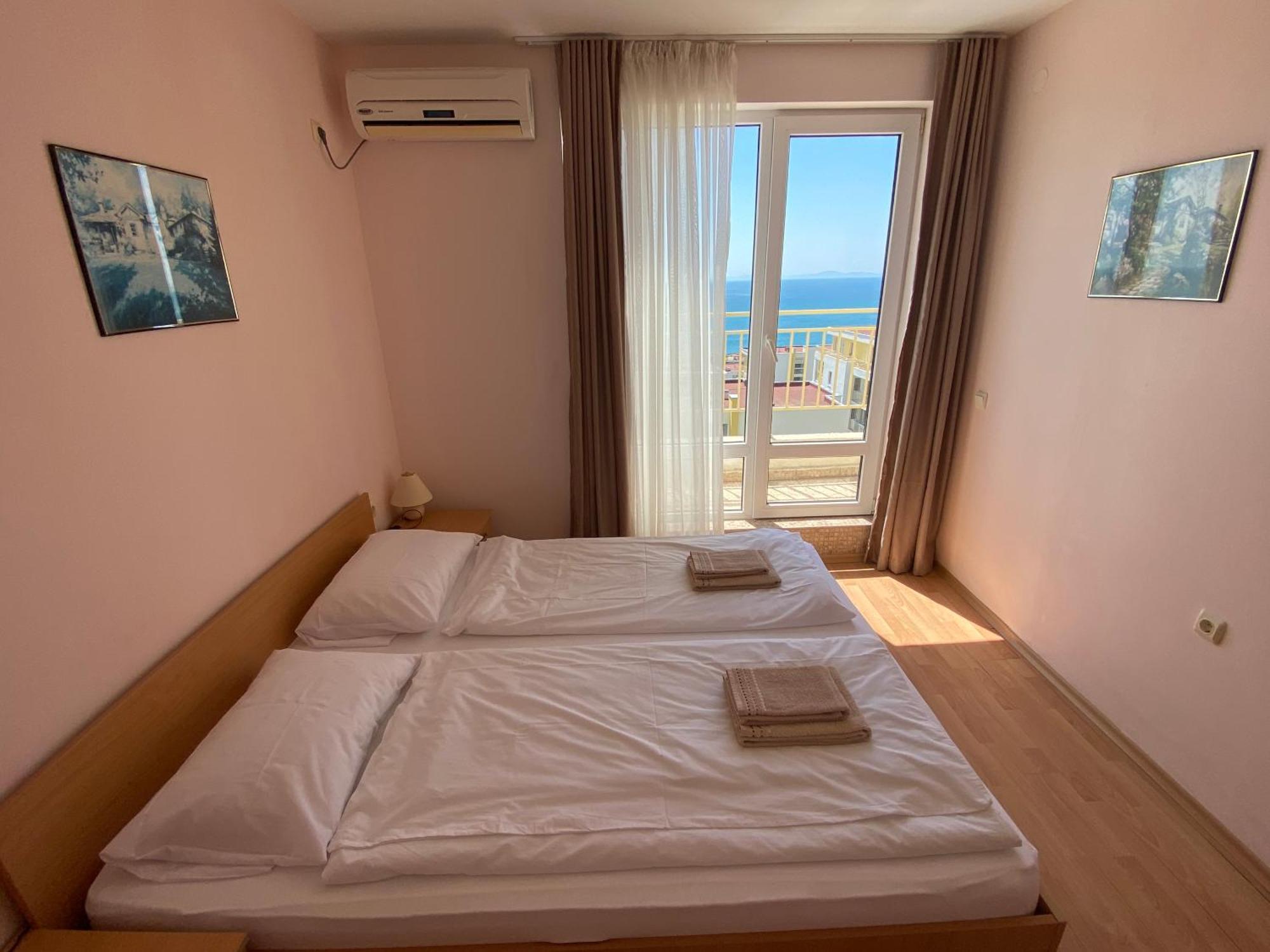 Sea View Panoramic Apartments, Fort Noks Crown Club Sveti Vlas Rum bild