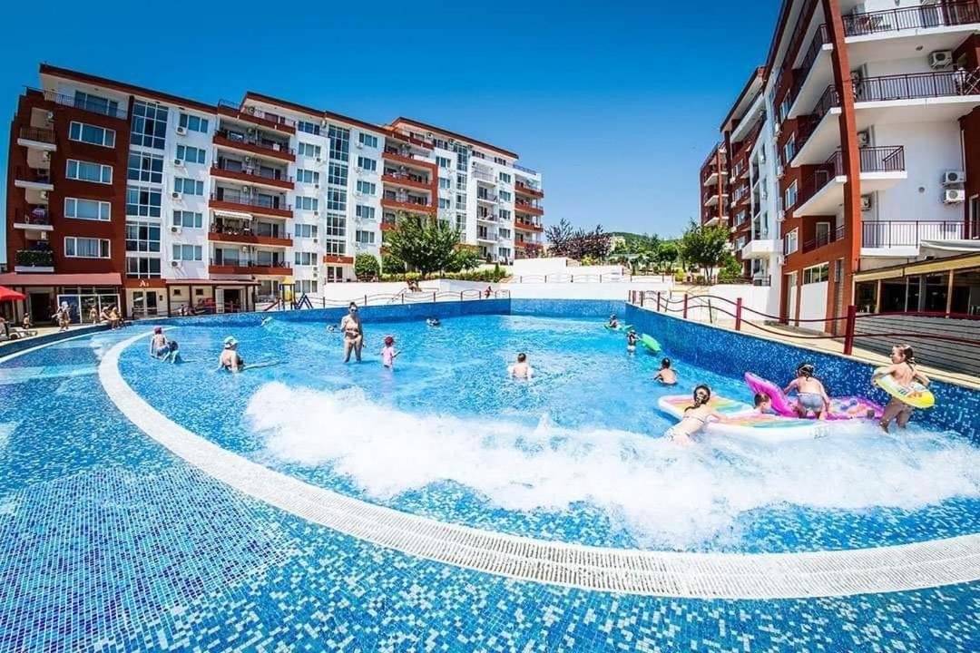 Sea View Panoramic Apartments, Fort Noks Crown Club Sveti Vlas Exteriör bild