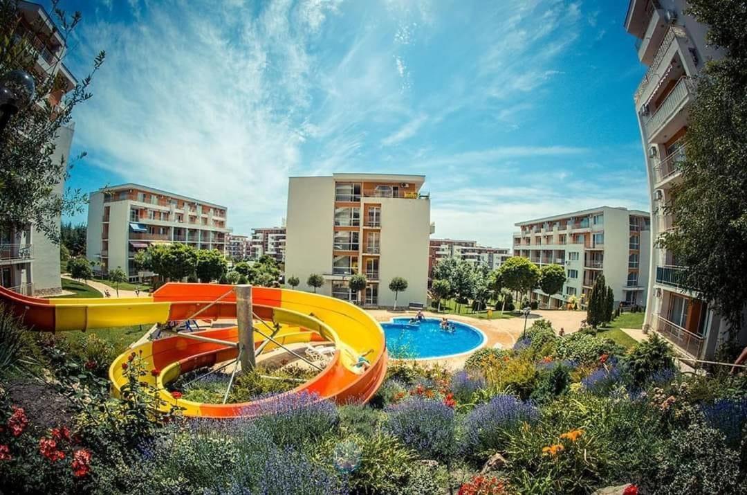 Sea View Panoramic Apartments, Fort Noks Crown Club Sveti Vlas Exteriör bild